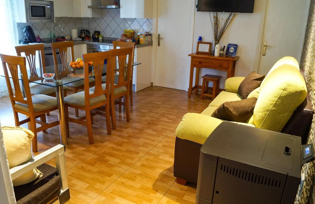 Country house Casa Rural El Nacimiento Guest House Benaojan Spain